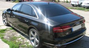 Autófóliázás új Audi A8L kővédő autófóliával