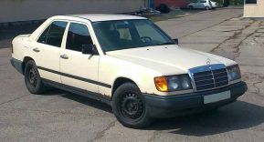 Autófóliázás előtt Mercedes W124