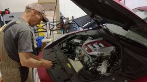 Autófóliázás Nissan GTR R35 összeszerelés 3