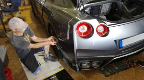 Autófóliázás Nissan GTR R35 szétszerelése 1