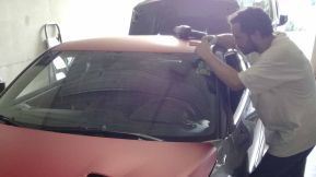 Autófóliázás Nissan GTR R35 tisztítás 2