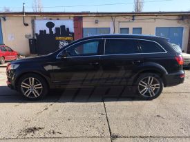 Audi Q7 autófóliázás: Avery gloss metallic black cb1600001 autó fóliával 6