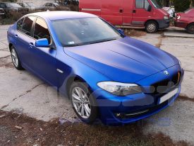 BMW 530D autófóliázás: Teckwrap matt kék króm autó fóliával 1