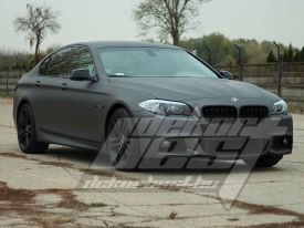 BMW F10 autófóliázás: Avery matte metallic charcoal as9130001 autó fóliával 1