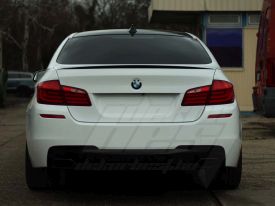 BMW M550 autófóliázás: Avery white av2100001 autó fóliával 8