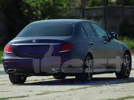Mercedes E300DE autófóliázás: ONFK Matte Purple-Black Flip-Flop autó fóliával 07