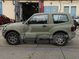 Mitsubishi Pajero autófóliázás: Avery matte khaki green aw7280001 autó fóliával 06