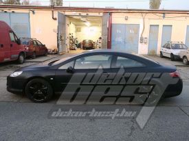 Peugeot 407 Kombi autófóliázás: Teckwrap Black CM01 autó fóliával 6