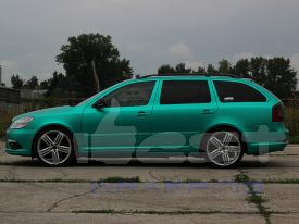 Skoda Octavia MK II Kombi autófóliázás: Teckwrap Emerald Green VCH305 autó fóliával 6