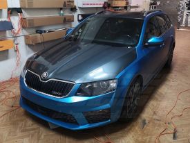 Skoda Octavia RS kombi autófóliázás: TeckWrap Steel Blue VCH313 autó fóliával 05
