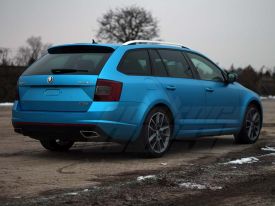 Skoda Octavia RS kombi autófóliázás: TeckWrap Steel Blue VCH313 autó fóliával 07