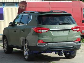 Ssangyong Rexton autófóliázás: Avery blunt military green autó fóliával 9