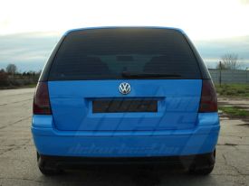 Volswagen Golf IV kombi autófóliázás: Avery gloss intense blue cb1690001 autó fóliával 8