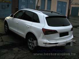 Audi Q5 autófóliázás: gyöngyházfehér autó fóliázás 09