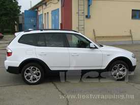 BMW X3 fóliázás: fényes fehér autó fóliázás 4