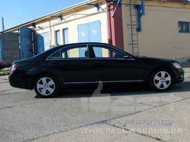 Mercedes S500 fóliázás: fényes fekete autó fóliázás 4