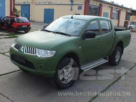 Mitsubishi L200 autófóliázás: matt katonai zöld autófóliázás 03