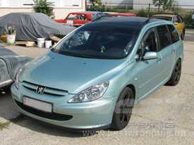 Peugeot 307 SW gyöngyházfehér autó fóliázás, matt fekete autó fóliázás, karbon autó fóliázás 5